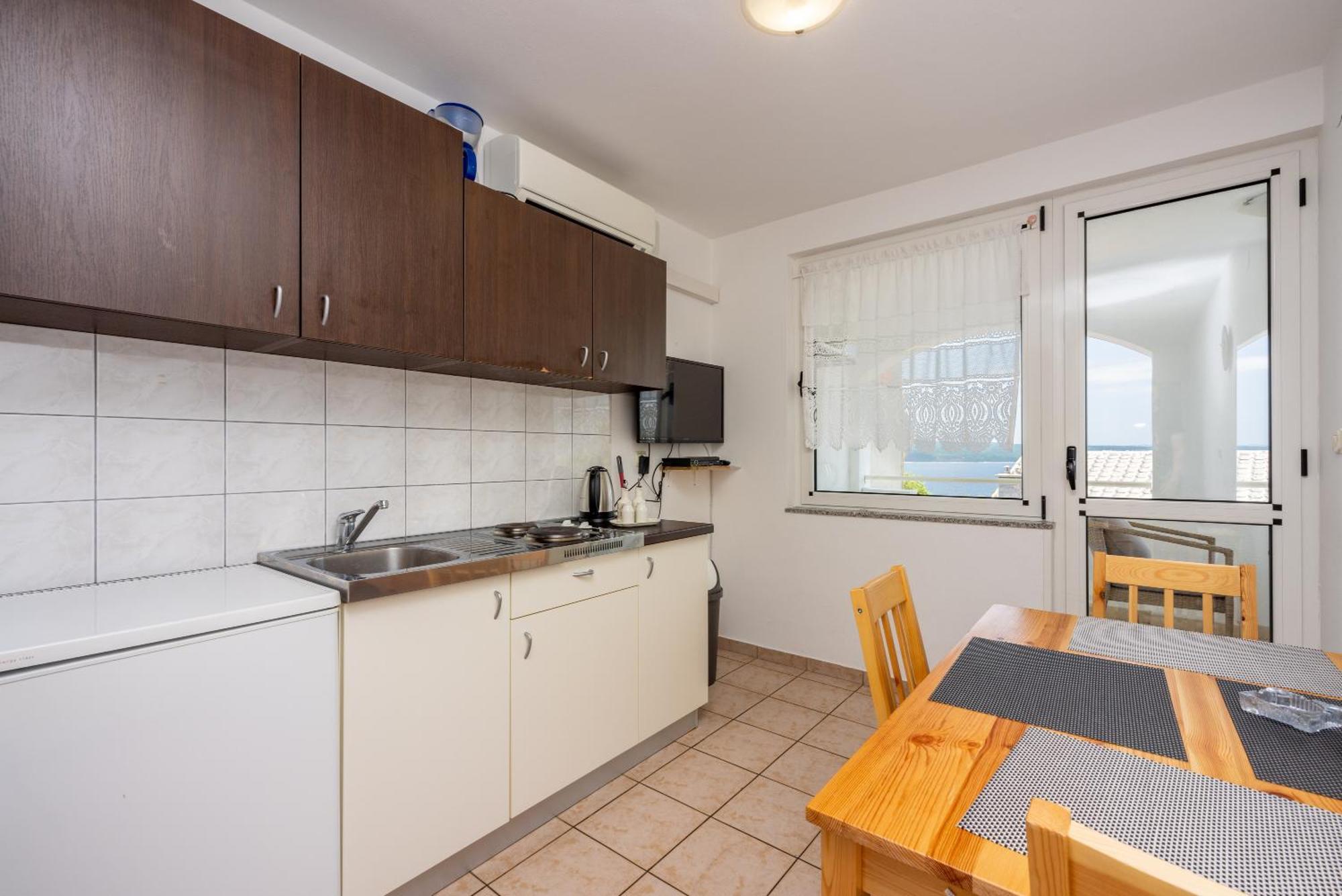 Apartments Obradovic Dramalj Ngoại thất bức ảnh